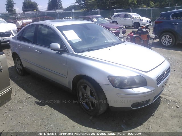 YV1MH682X52115603 - 2005 VOLVO S40 T5 SILVER photo 1