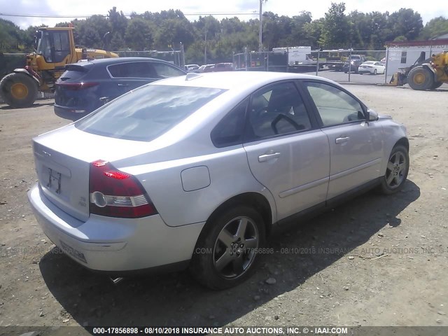 YV1MH682X52115603 - 2005 VOLVO S40 T5 SILVER photo 4