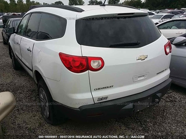 1GNER13D29S162897 - 2009 CHEVROLET TRAVERSE LS WHITE photo 3