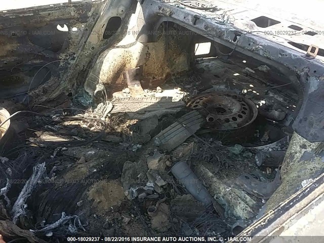 1G1NE52JXY6317232 - 2000 CHEVROLET MALIBU LS შავი ფოტო 8