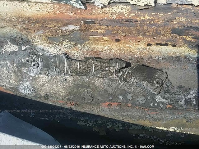 1G1NE52JXY6317232 - 2000 CHEVROLET MALIBU LS შავი ფოტო 9