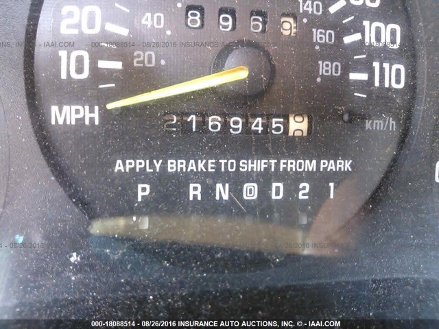 2G1WW12M8W9158107 - 1998 CHEVROLET MONTE CARLO LS GOLD photo 7