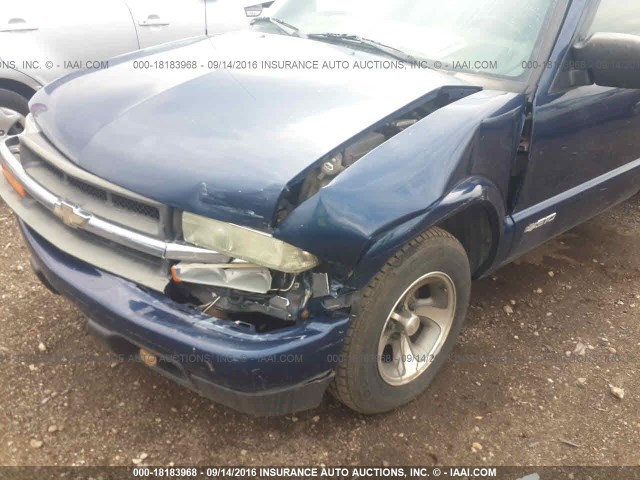 1GCCS19H938277967 - 2003 CHEVROLET S TRUCK S10 BLUE photo 6