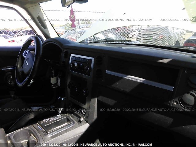 1J8HG48K68C168868 - 2008 JEEP COMMANDER SPORT ნაცრისფერი ფოტო 5