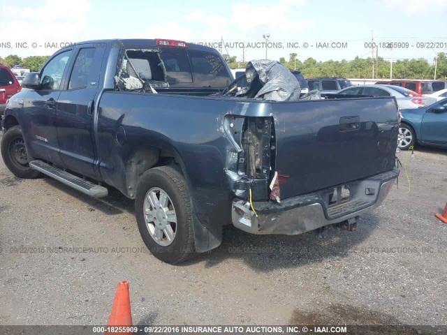 5TFRV541X9X072935 - 2009 TOYOTA TUNDRA DOUBLE CAB/DOUBLE CAB SR5 GRAY photo 3