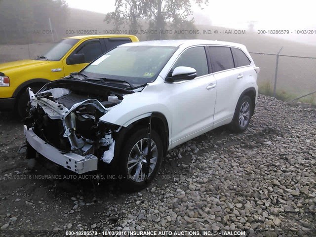 5TDBKRFHXFS189847 - 2015 TOYOTA HIGHLANDER LE/LE PLUS WHITE photo 2