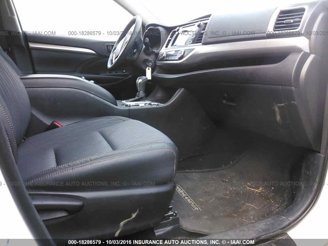 5TDBKRFHXFS189847 - 2015 TOYOTA HIGHLANDER LE/LE PLUS WHITE photo 5