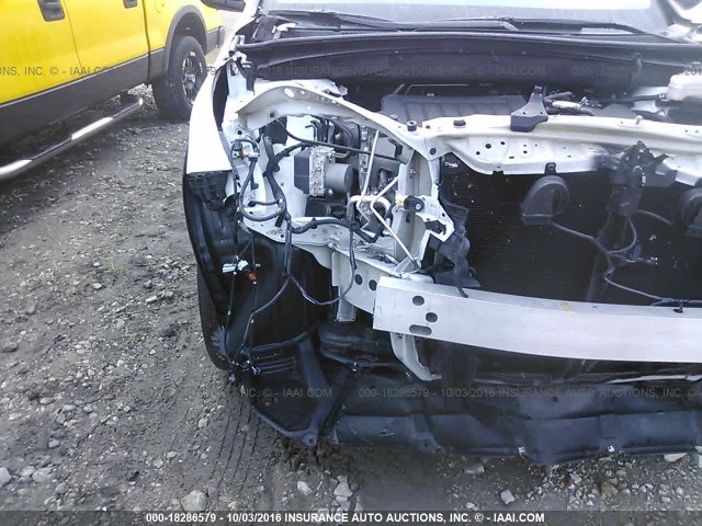 5TDBKRFHXFS189847 - 2015 TOYOTA HIGHLANDER LE/LE PLUS WHITE photo 6