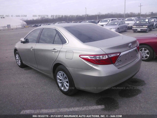 4T4BF1FK4FR509954 - 2015 TOYOTA CAMRY LE/XLE/SE/XSE GOLD photo 3
