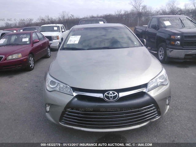 4T4BF1FK4FR509954 - 2015 TOYOTA CAMRY LE/XLE/SE/XSE GOLD photo 6