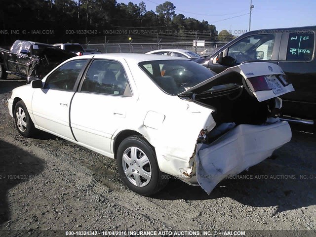 4T1BG22K81U828284 - 2001 TOYOTA CAMRY CE/LE/XLE WHITE photo 3