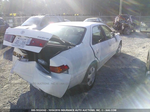 4T1BG22K81U828284 - 2001 TOYOTA CAMRY CE/LE/XLE WHITE photo 4