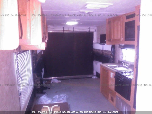 4X4TCTC2X8Y200345 - 2008 FOREST RIVER OTHER  WHITE photo 8