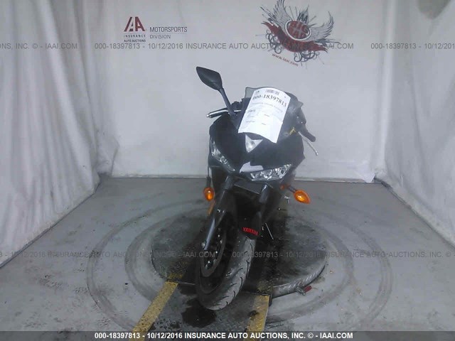 MH3RH06Y4FK008873 - 2015 YAMAHA YZFR3 BLACK photo 5