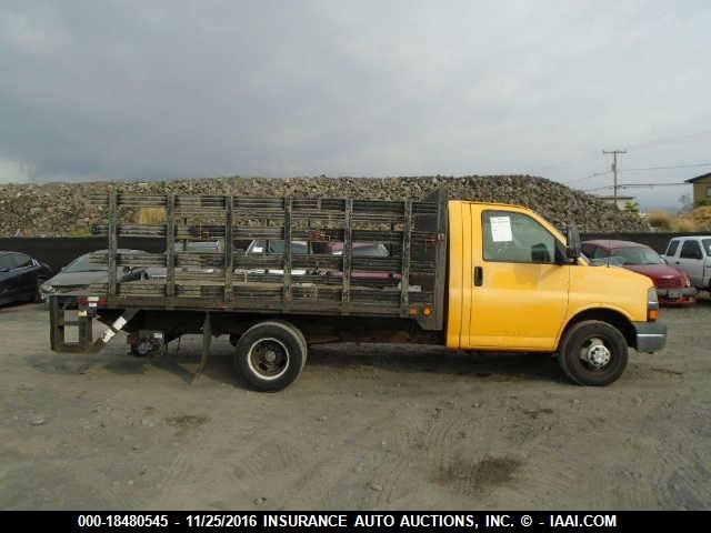 1GBHG31U261210463 - 2006 CHEVROLET EXPRESS G3500  Unknown photo 7