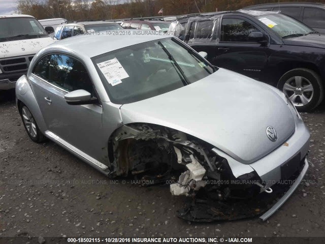 3VWJL7AT1EM637364 - 2014 VOLKSWAGEN BEETLE SILVER photo 1