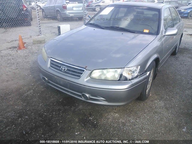 JT2BG22K2Y0400483 - 2000 TOYOTA CAMRY CE/LE/XLE 灰色 照片 6
