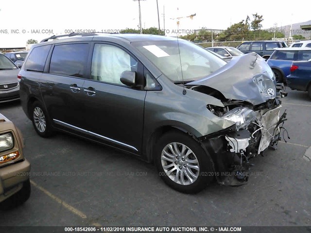 5TDYK3DC0DS362934 - 2013 TOYOTA SIENNA XLE/LIMITED GREEN photo 1