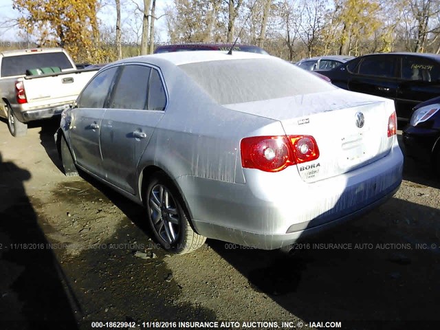 3VWEF71K27M122537 - 2007 VOLKSWAGEN JETTA WOLFSBURG 银色 照片 3
