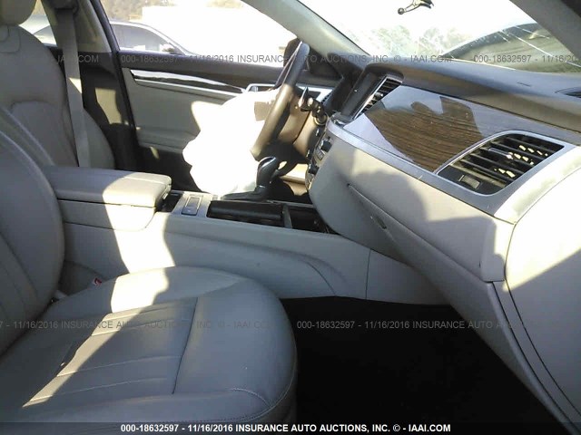 KMHGN4JE3GU127650 - 2016 HYUNDAI GENESIS 3.8L SILVER photo 5