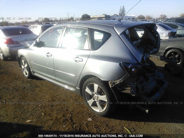 JM1BK344761514917 - 2006 MAZDA 3 HATCHBACK GRAY photo 3