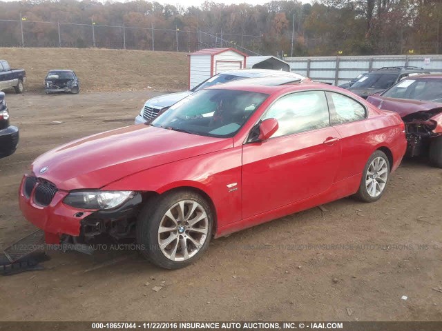 WBAWC7C50AE270686 - 2010 BMW 335 XI RED photo 2