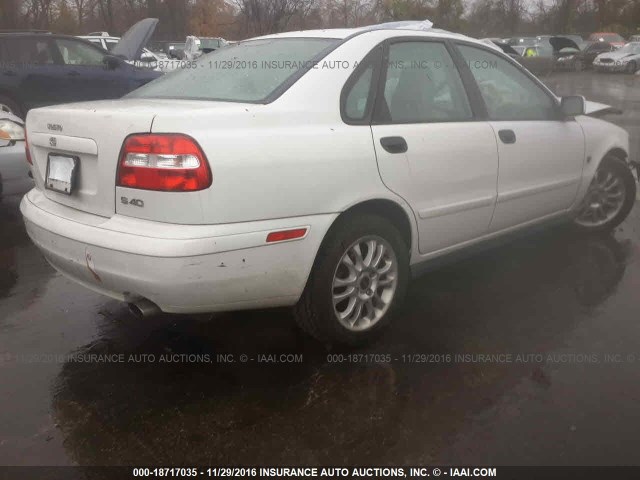 YV1VS27504F075503 - 2004 VOLVO S40 1.9T WHITE photo 4