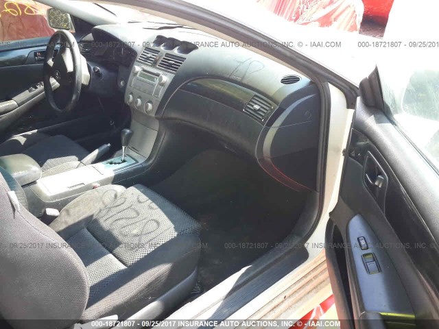 4T1CE38PX6U662151 - 2006 TOYOTA CAMRY SOLARA SE/SLE თეთრი ფოტო 5