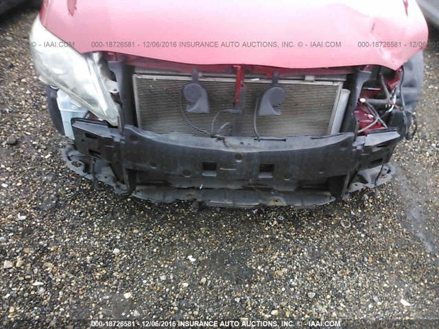 4T1BF3EK2BU187770 - 2011 TOYOTA CAMRY SE/LE/XLE წითელი ფოტო 6