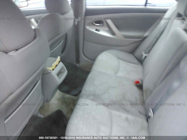 4T1BF3EK2BU187770 - 2011 TOYOTA CAMRY SE/LE/XLE წითელი ფოტო 8