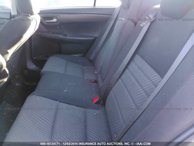 4T4BF1FK3FR509282 - 2015 TOYOTA CAMRY LE/XLE/SE/XSE SILVER photo 8