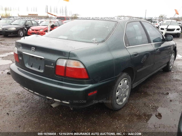 1HGCD5634TA270915 - 1996 HONDA ACCORD LX/EX GREEN photo 4