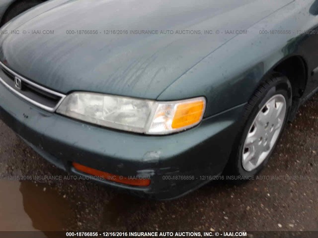 1HGCD5634TA270915 - 1996 HONDA ACCORD LX/EX GREEN photo 6