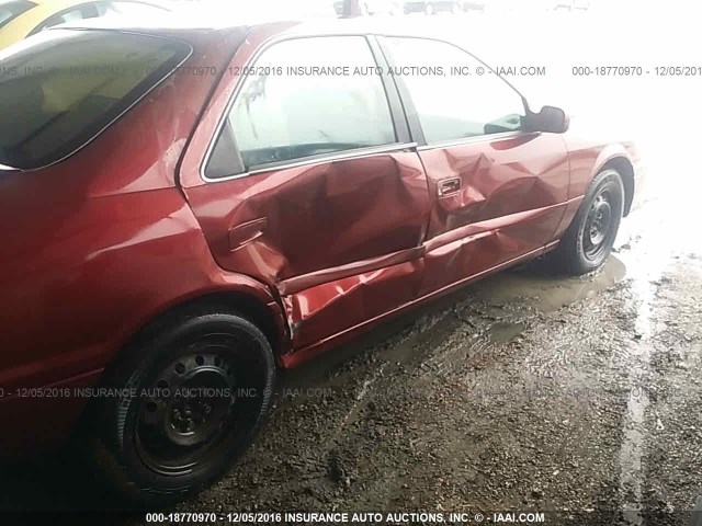 4T1BG22K21U820228 - 2001 TOYOTA CAMRY CE/LE/XLE 红色 照片 6