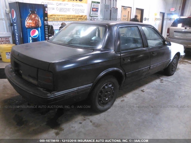 1G3AG55M5R6369407 - 1994 OLDSMOBILE CUTLASS CIERA S BLACK photo 4