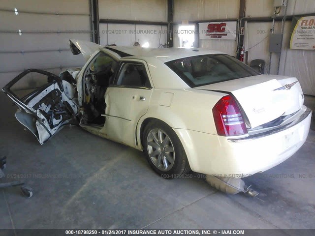 2C3KA63H07H859321 - 2007 CHRYSLER 300C WHITE photo 3