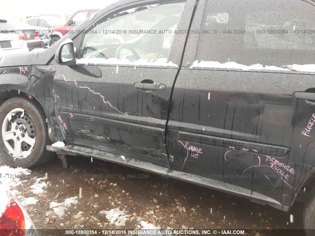 2CNDL23F056168980 - 2005 CHEVROLET EQUINOX LS BLACK photo 6