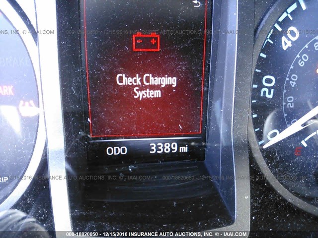 5TFCZ5AN3HX055152 - 2017 TOYOTA TACOMA DBL CAB/SR/TRDSPT/OR/PRO ვერცხლისფერი ფოტო 7