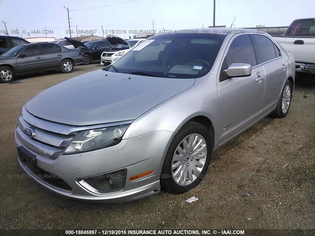 3FADP0L30AR406614 - 2010 FORD FUSION HYBRID SILVER photo 2