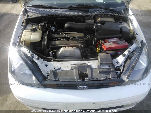 1FAFP38343W332715 - 2003 FORD FOCUS ZTS WHITE photo 10