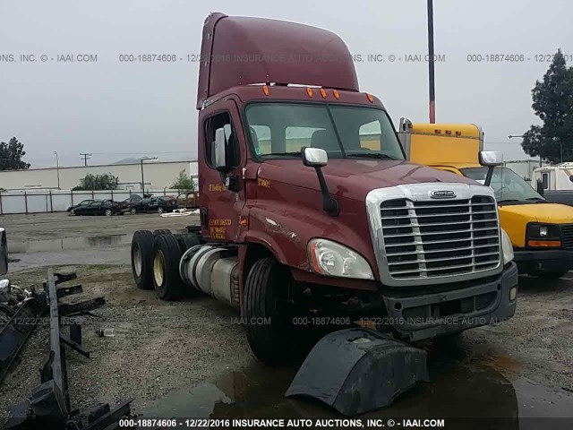 1FUJGEDR2BLBB4127 - 2011 FREIGHTLINER CASCADIA 125  BURGUNDY photo 1
