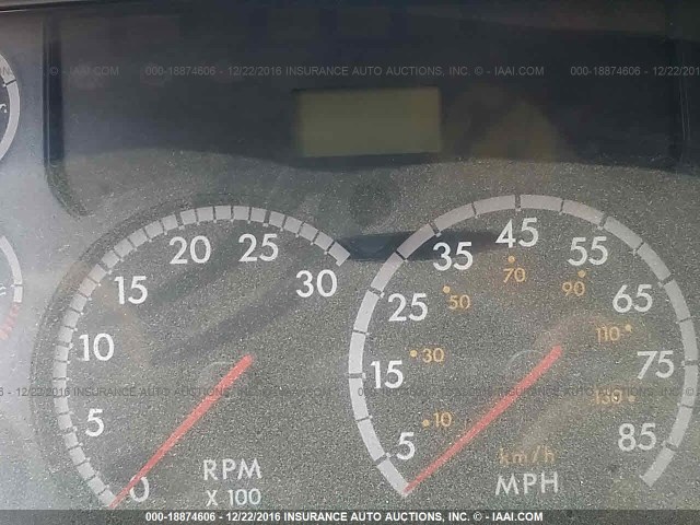 1FUJGEDR2BLBB4127 - 2011 FREIGHTLINER CASCADIA 125  BURGUNDY photo 6