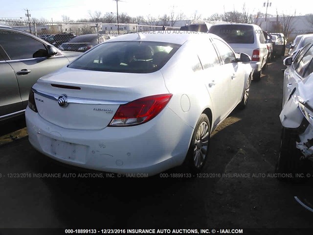 W04GS5EC1B1005126 - 2011 BUICK REGAL CXL WHITE photo 4