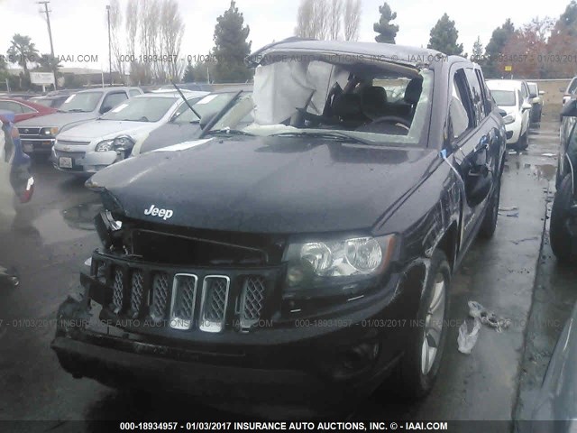 1C4NJDEB6GD663564 - 2016 JEEP COMPASS LATITUDE 黑色 照片 2