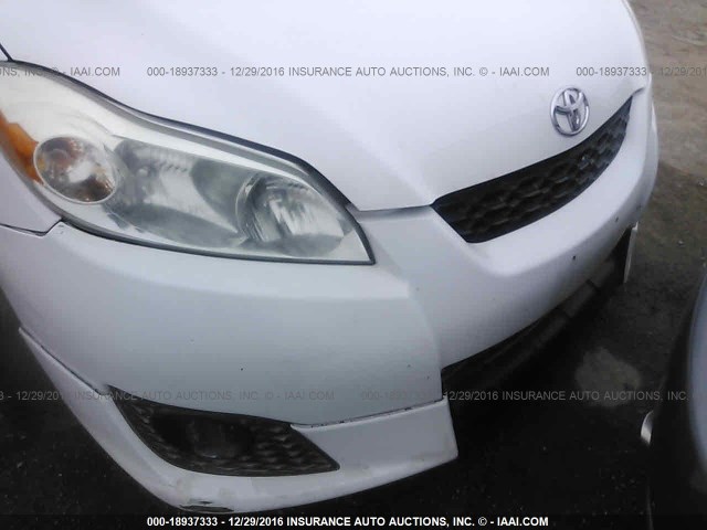 2T1KU40E79C160136 - 2009 TOYOTA COROLLA MATRIX  WHITE photo 6