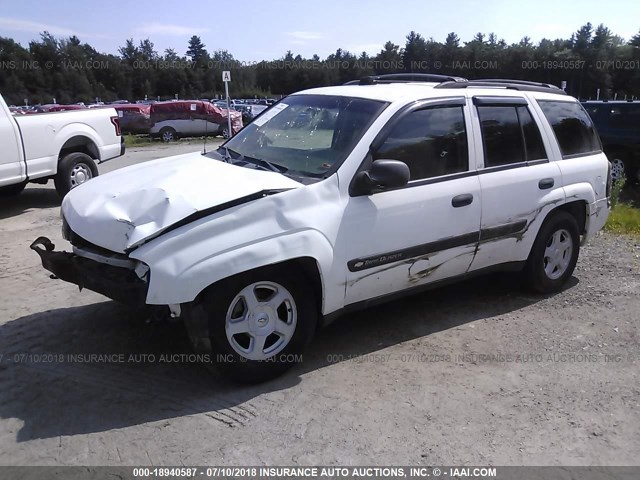 1GNDT13S832252767 - 2003 CHEVROLET TRAILBLAZER  WHITE photo 2