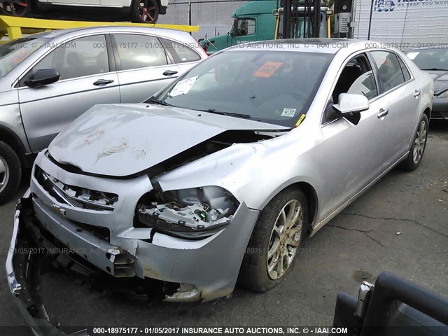 1G1ZG5E7XCF261023 - 2012 CHEVROLET MALIBU LTZ 银色 照片 2