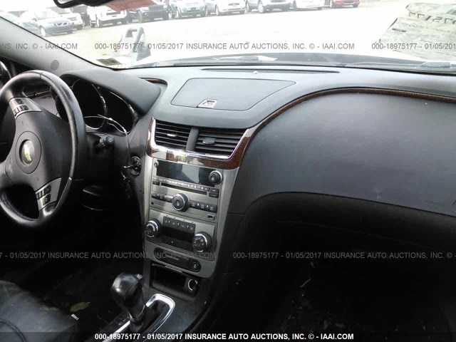 1G1ZG5E7XCF261023 - 2012 CHEVROLET MALIBU LTZ 银色 照片 5