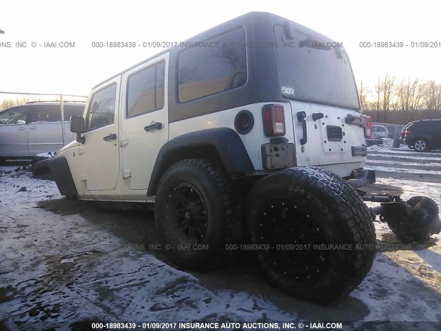 1C4BJWDG0GL250699 - 2016 JEEP WRANGLER UNLIMITE SPORT WHITE photo 3