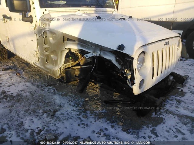 1C4BJWDG0GL250699 - 2016 JEEP WRANGLER UNLIMITE SPORT WHITE photo 6